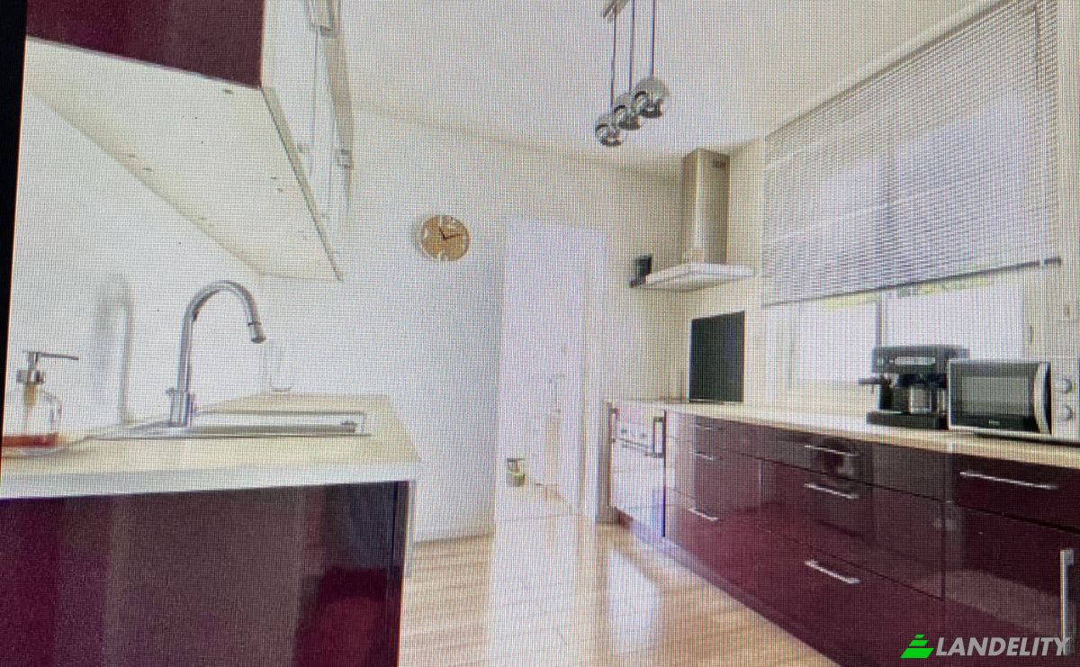 Villa for Sale 1909 Av President John Kennedy, 83140 Six-Fours-les-Plages, Six-Fours-les-Plages, Var, Provence-Alpes-Cote dAzur, France. Photo 9