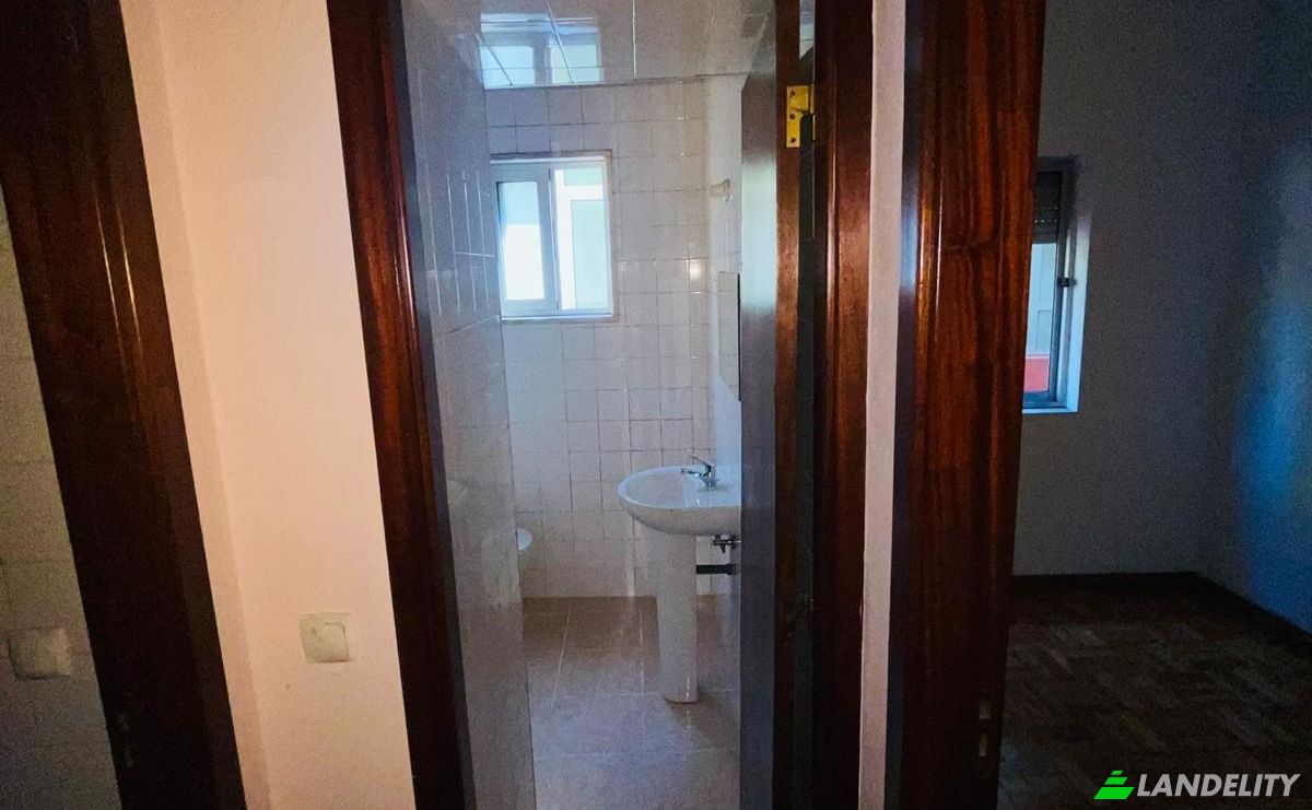 Investing/Development for Sale R Diogo Cao 833c, 2650 Brandoa, Brandoa, Amadora, Lisbon, Portugal. Photo 17