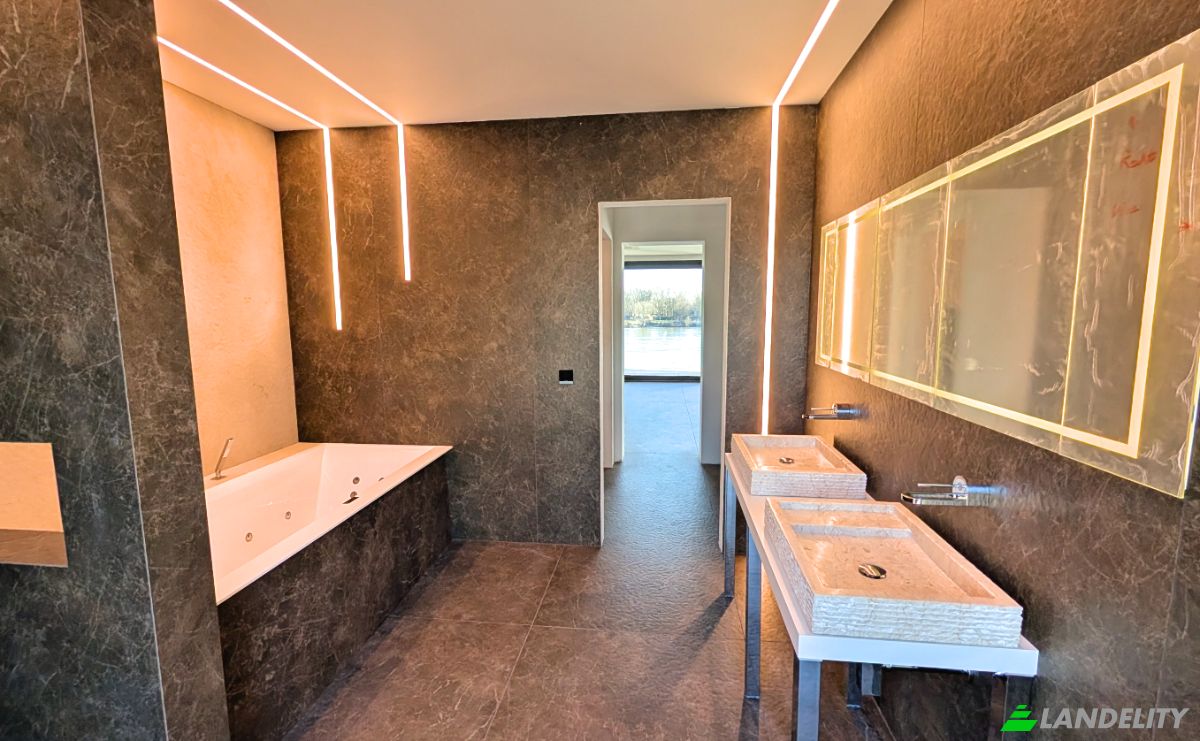 Villa for Sale Benrather Schlossufer 13, 40597 Dusseldorf, Dusseldorf, North Rhine-Westphalia, Germany. Photo 5
