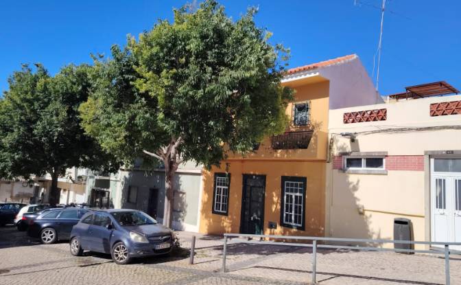 Townhouse for Sale R Bernardo Passos 12. Photo#2 Townhouse for Sale R Bernardo Passos 12. Photo#2