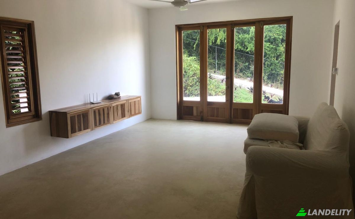 Villa for Sale Wiltshire, Reading, St James Parish, Jamaica. Photo 12