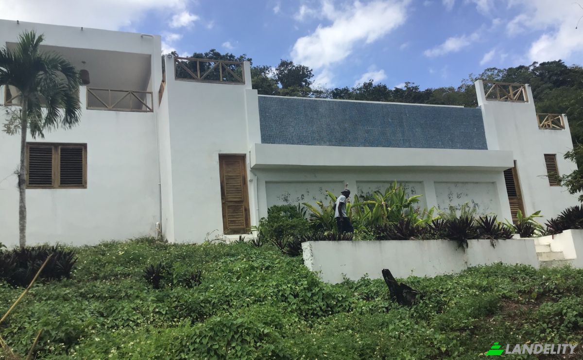 Villa for Sale Wiltshire, Reading, St James Parish, Jamaica. Photo 19