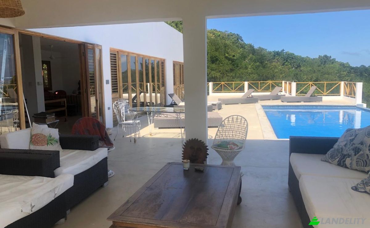 Villa for Sale Wiltshire, Reading, St James Parish, Jamaica. Photo 7