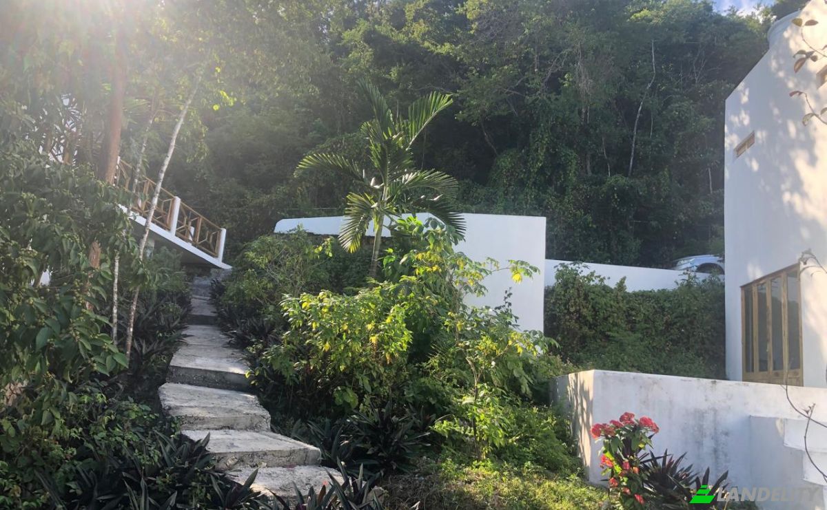 Villa for Sale Wiltshire, Reading, St James Parish, Jamaica. Photo 8