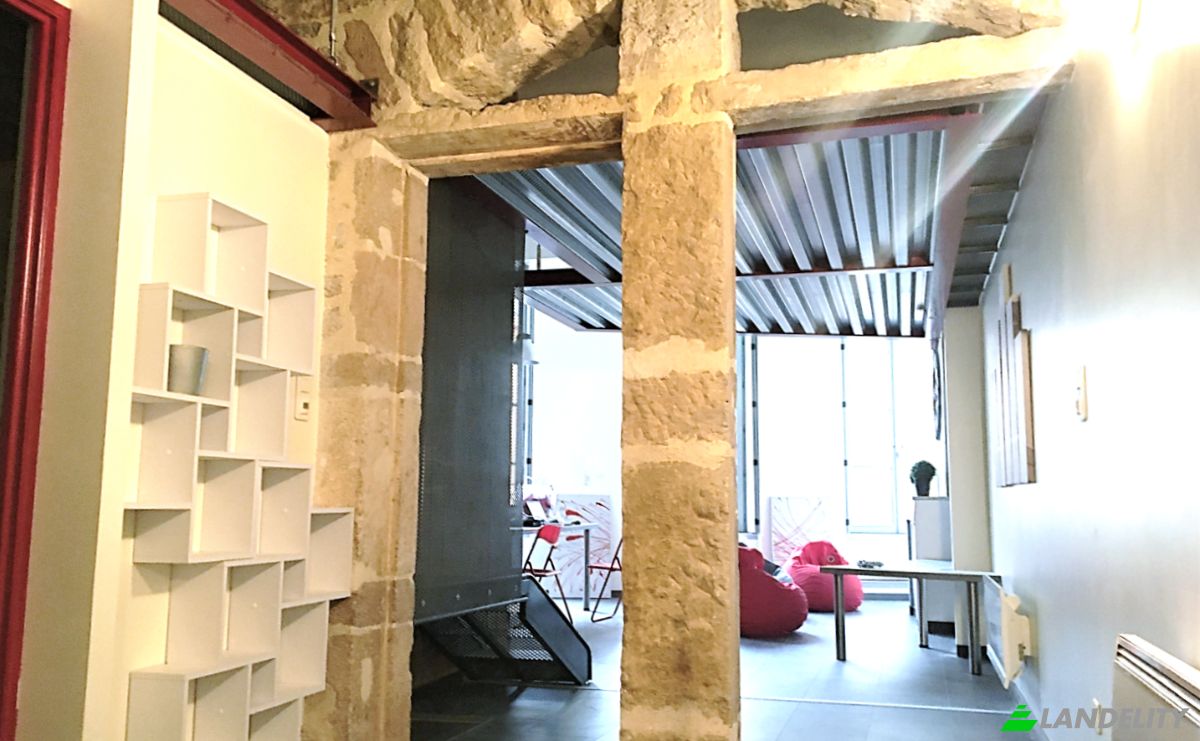 Apartment for Sale 18 Rue Sergent Blandan, 69001 Lyon, Lyon, Rhone, Auvergne-Rhone-Alpes, France. Photo 1