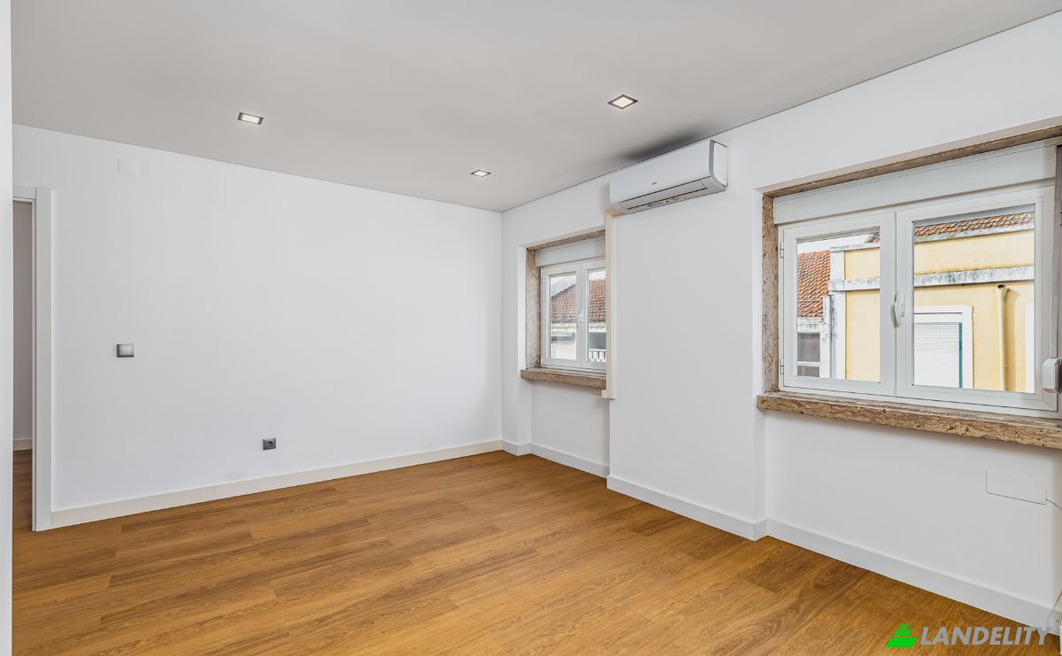 Apartment for Sale R Barao de Sabrosa 96B, 1900-086 Lisboa, Lisbon, Portugal. Photo 4