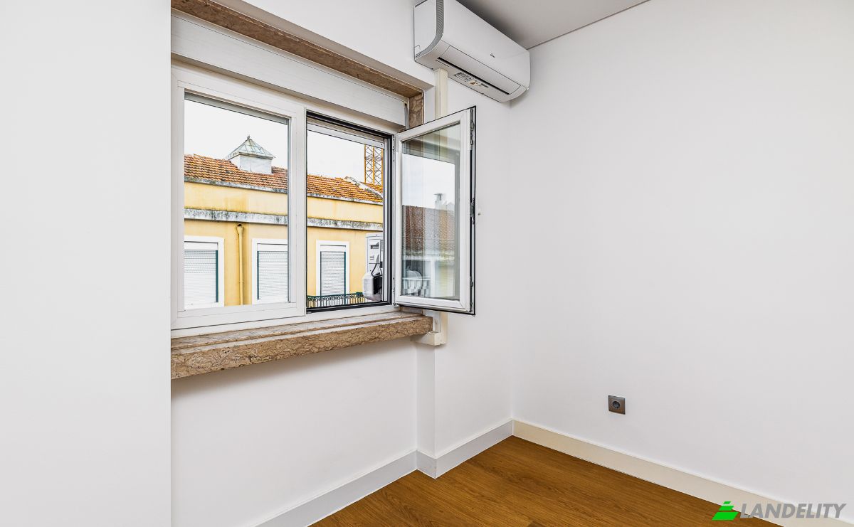 Apartment for Sale R Barao de Sabrosa 96B, 1900-086 Lisboa, Lisbon, Portugal. Photo 6