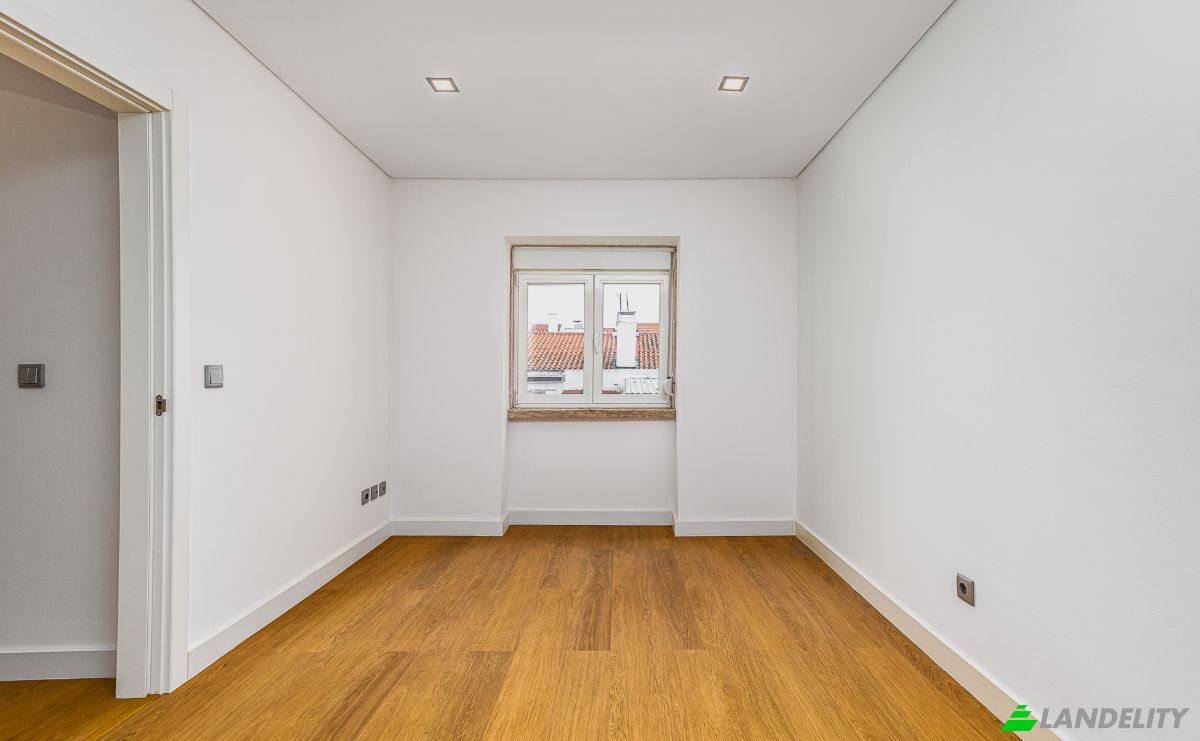Apartment for Sale R Barao de Sabrosa 96B, 1900-086 Lisboa, Lisbon, Portugal. Photo 10