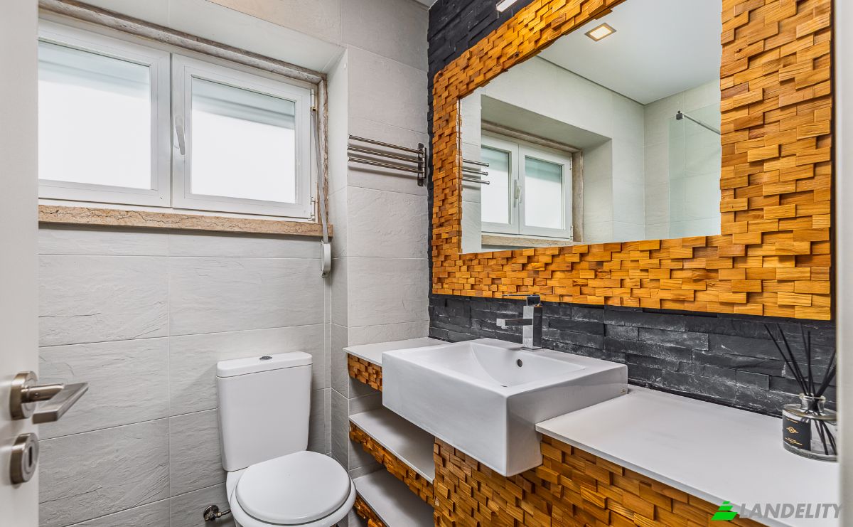 Apartment for Sale R Barao de Sabrosa 96B, 1900-086 Lisboa, Lisbon, Portugal. Photo 14