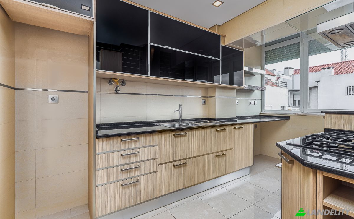 Apartment for Sale R Barao de Sabrosa 96B, 1900-086 Lisboa, Lisbon, Portugal. Photo 16