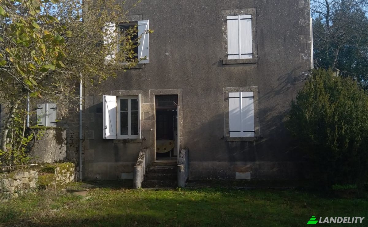 Farm/Ranch for Sale 8 D36, 36140 Orsennes, Orsennes, Indre, Centre-Val de Loire, France. Photo 1