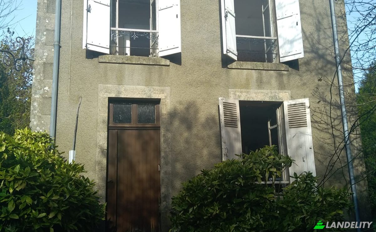 Farm/Ranch for Sale 8 D36, 36140 Orsennes, Orsennes, Indre, Centre-Val de Loire, France. Photo 2