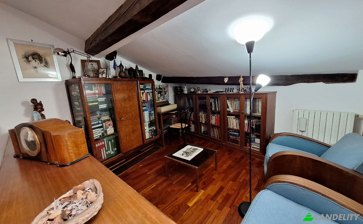 Apartment for Sale Via Calatafimi, 00185 Roma RM, Rome, Metropolitan City of Rome Capital, Lazio, Italy. Photo 11