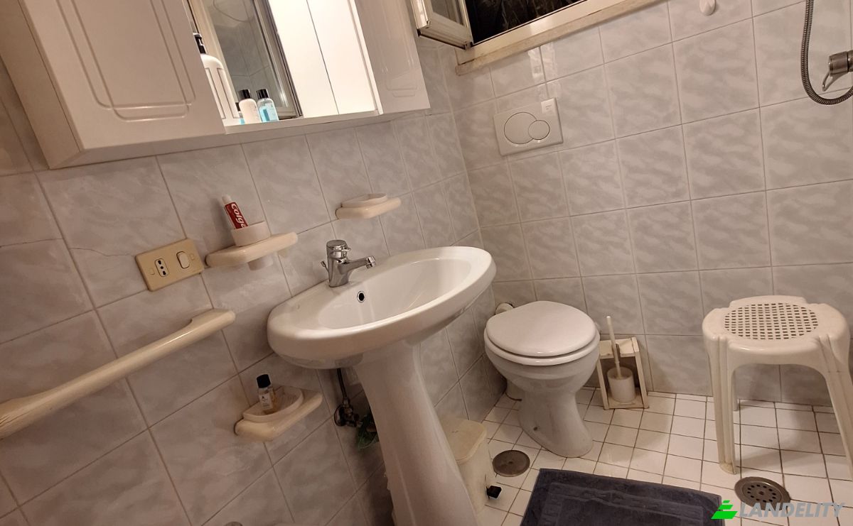 Apartment for Sale Via Calatafimi, 00185 Roma RM, Rome, Metropolitan City of Rome Capital, Lazio, Italy. Photo 21