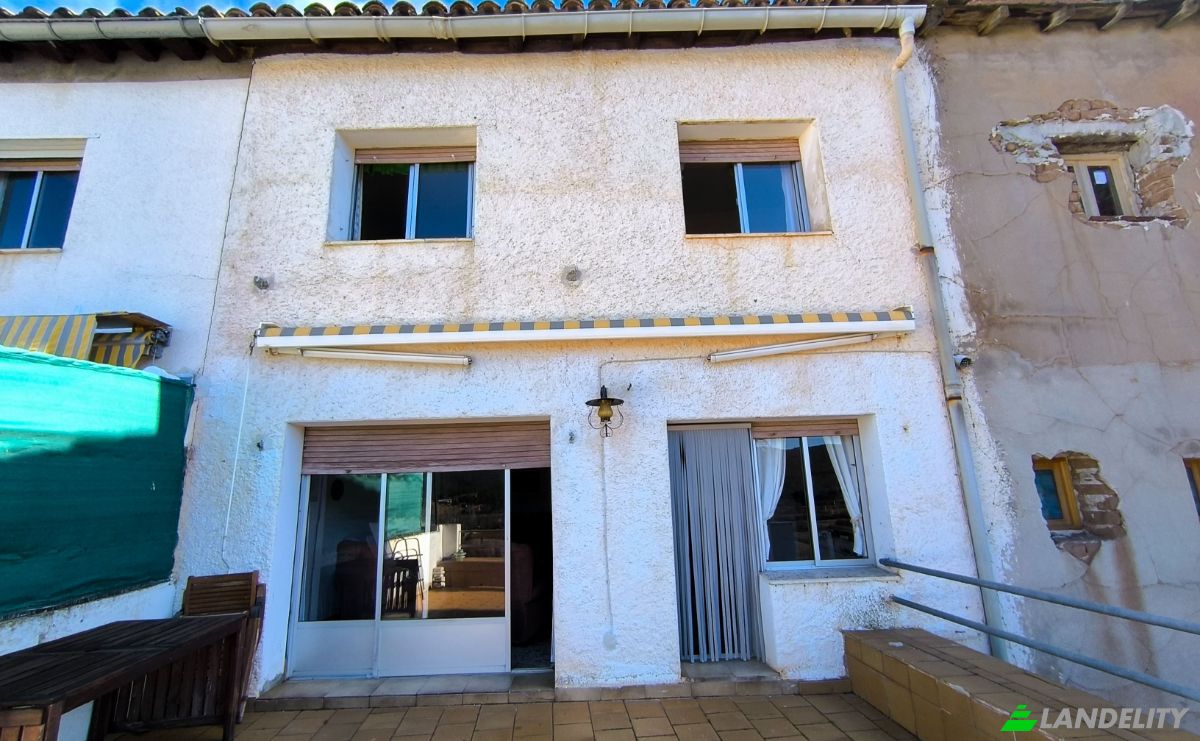 Villa for Sale C Bajera, Fuentes de Jiloca, Zaragoza, Aragon, Spain. Photo 2