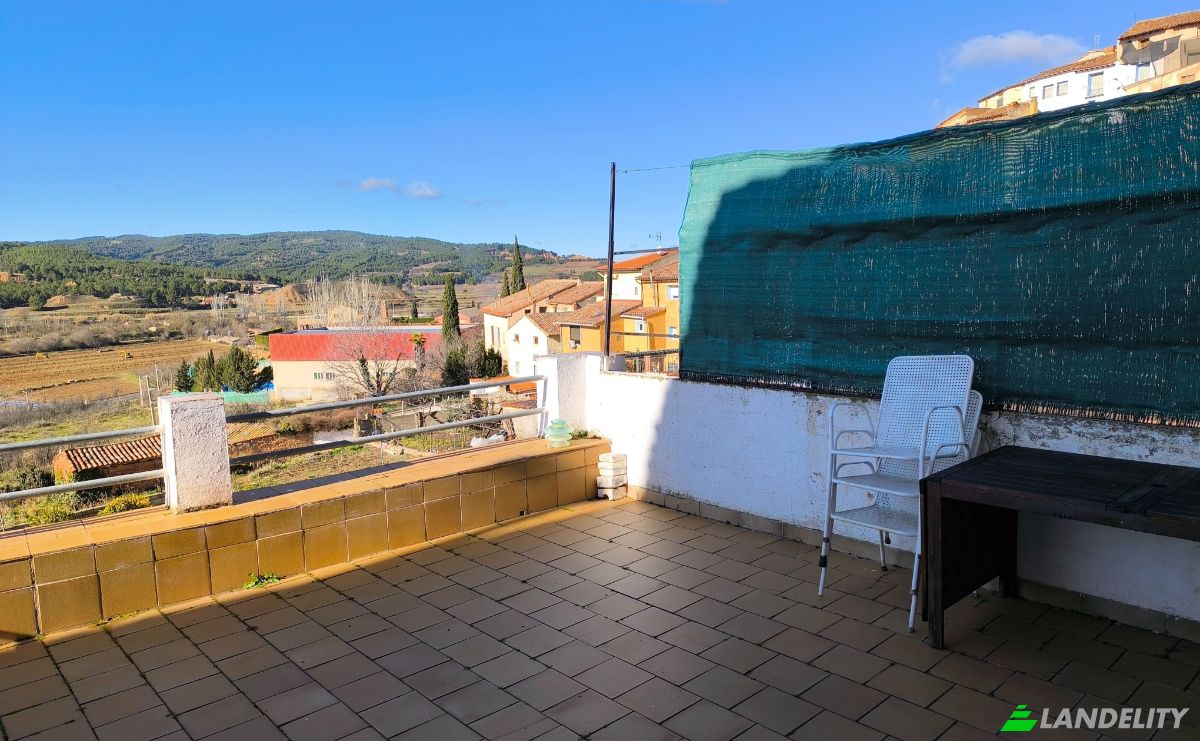 Villa for Sale C Bajera, Fuentes de Jiloca, Zaragoza, Aragon, Spain. Photo 8