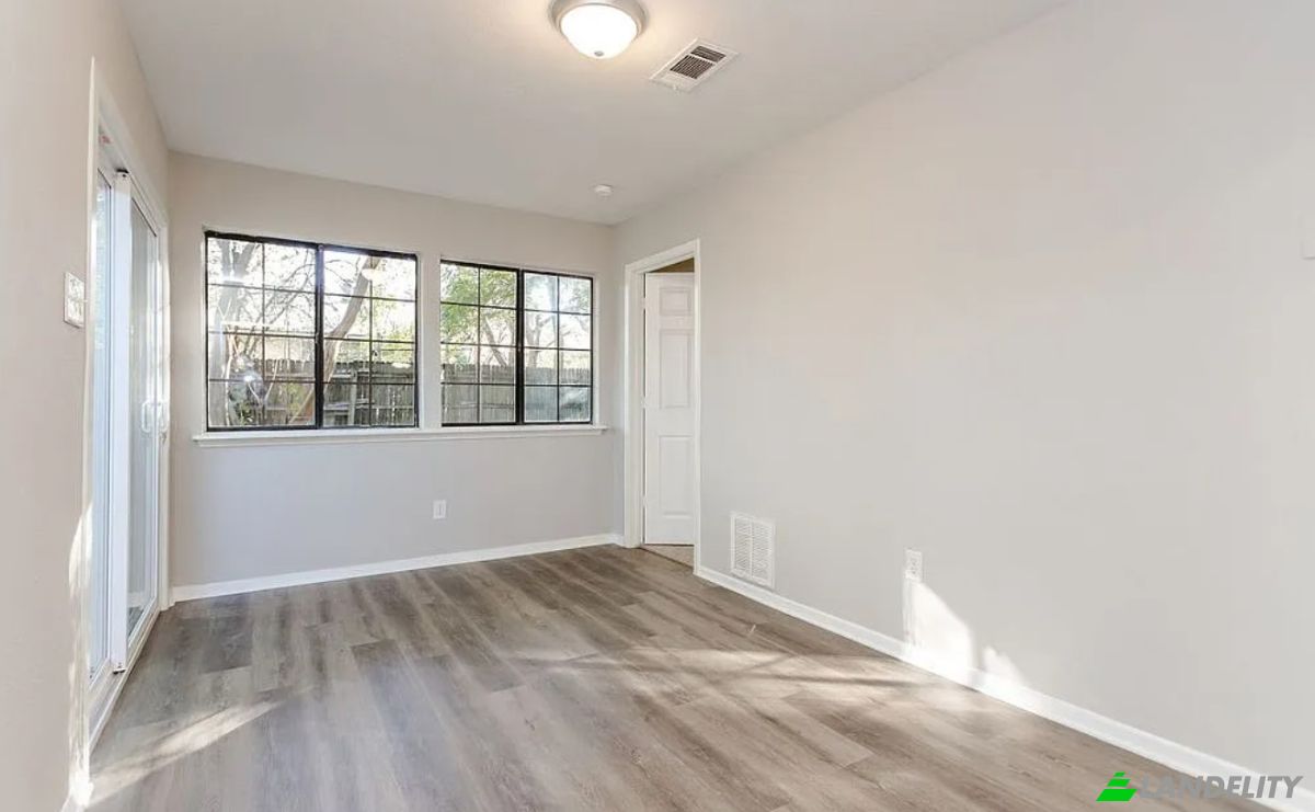 Single Family Home for Sale 2018 Pennington Dr, Arlington, Tarrant County, Texas, United States, TX 76014, USA. Photo 7