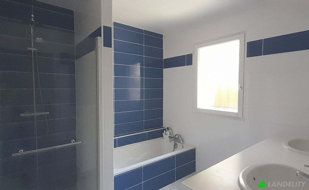 Single Family Home for Sale 8 Rue du Mouli del Vent, 66390 Baixas, Baixas, Pyrenees-Orientales, Occitanie, France. Photo 13