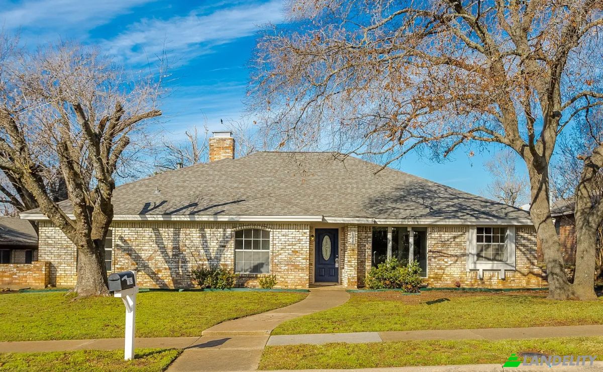 Single Family Home for Sale 1905 Fresno Rd, Plano, Collin County, Texas, United States, TX 75074, USA. Photo 2
