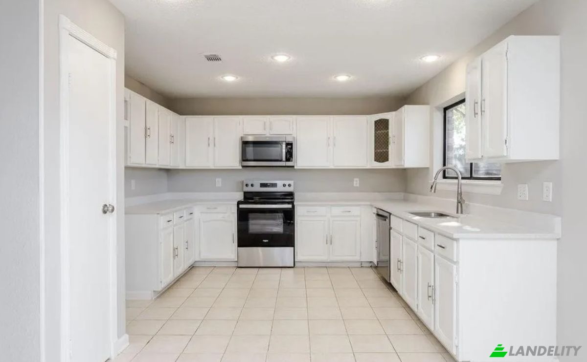 Casa unifamiliare in vendita 2412 Forestmeadow Dr, Lewisville, Denton County, Texas, United States, TX 75067, USA. Foto 4