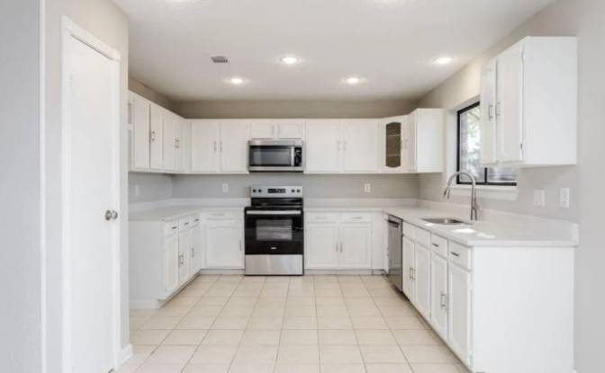 Casa unifamiliare in vendita 2412 Forestmeadow Dr. Foto#4