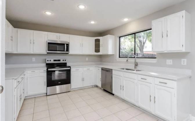 Casa unifamiliare in vendita 2412 Forestmeadow Dr. Foto#5