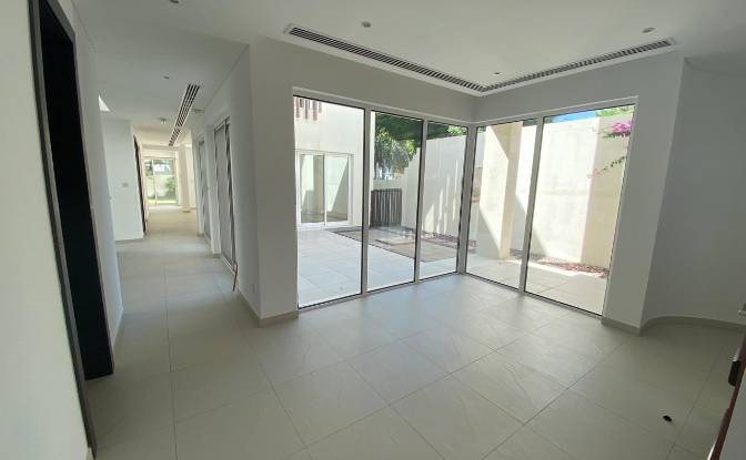 Villa for Sale Seeb, Muscat, Muscat Governorate. Photo#14 Villa for Sale Seeb, Muscat, Muscat Governorate. Photo#14