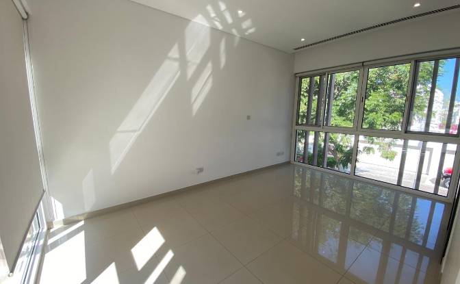 Villa for Sale Seeb, Muscat, Muscat Governorate. Photo#4 Villa for Sale Seeb, Muscat, Muscat Governorate. Photo#4