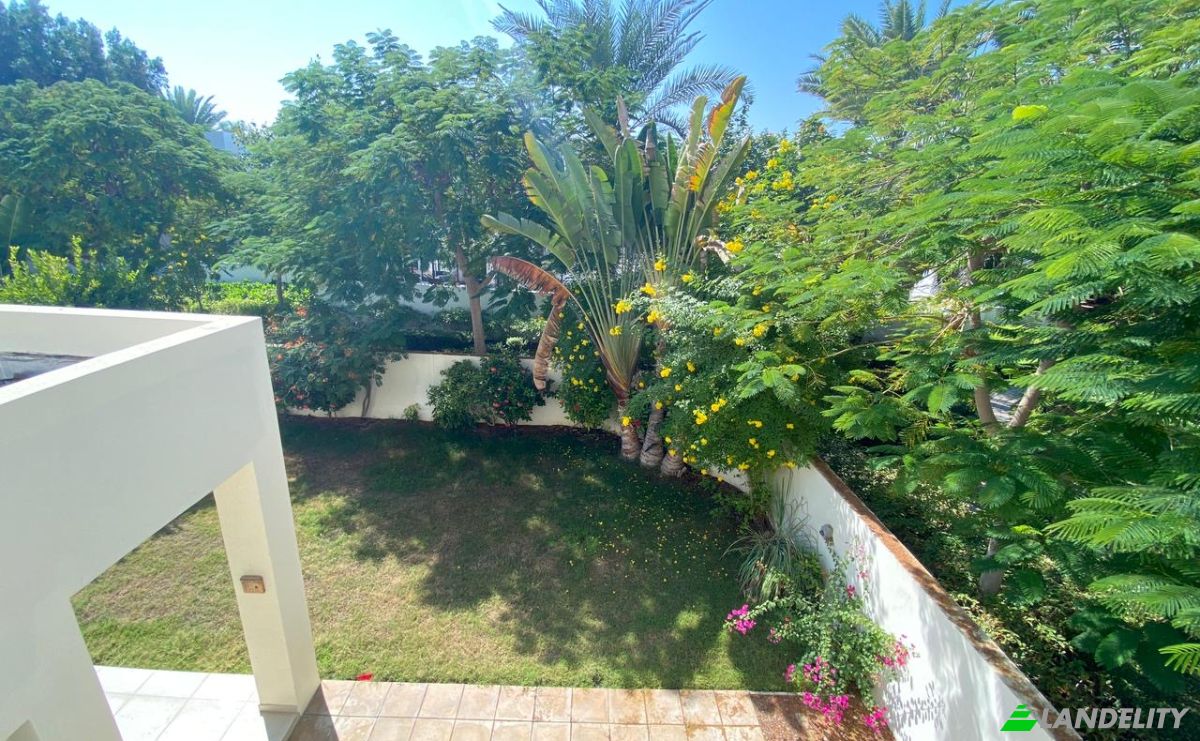 Villa for Sale Seeb, Muscat, Muscat Governorate, Oman. Photo 5
