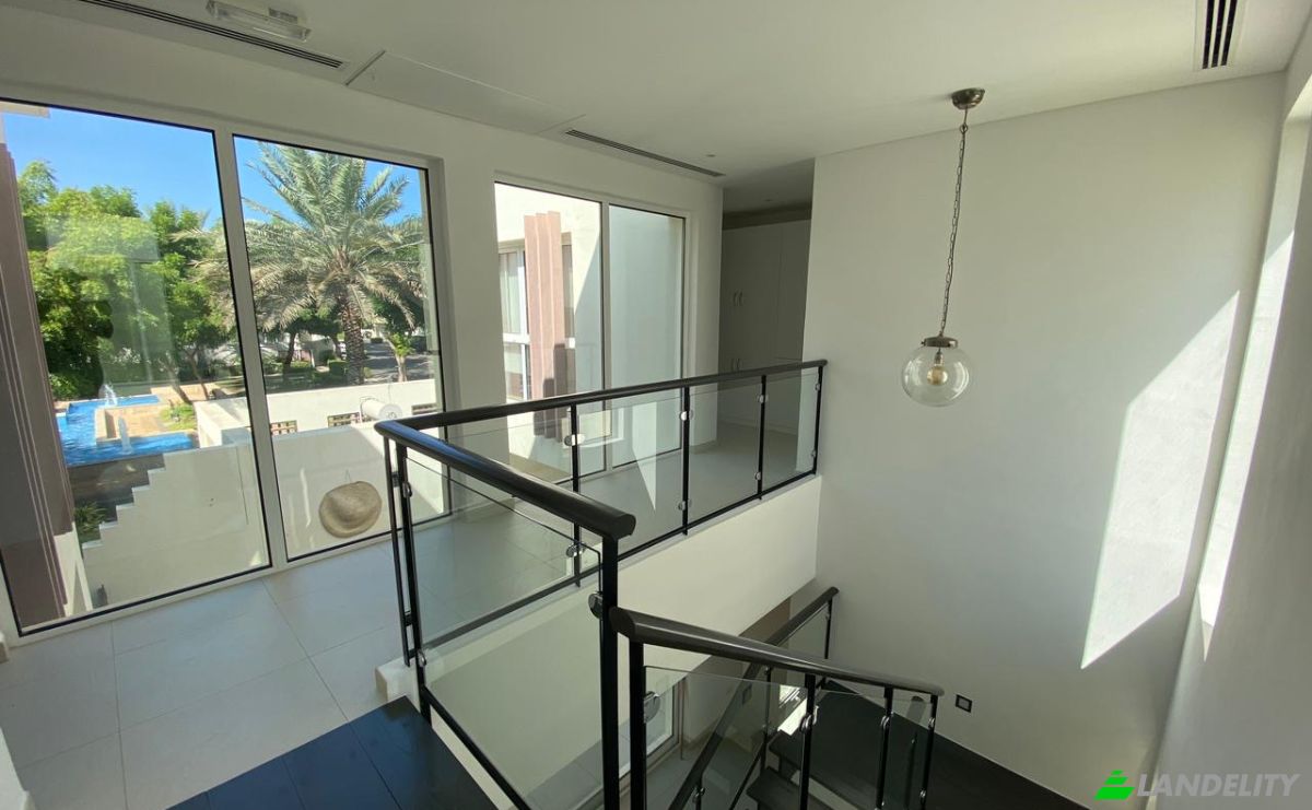 Villa for Sale Seeb, Muscat, Muscat Governorate, Oman. Photo 6
