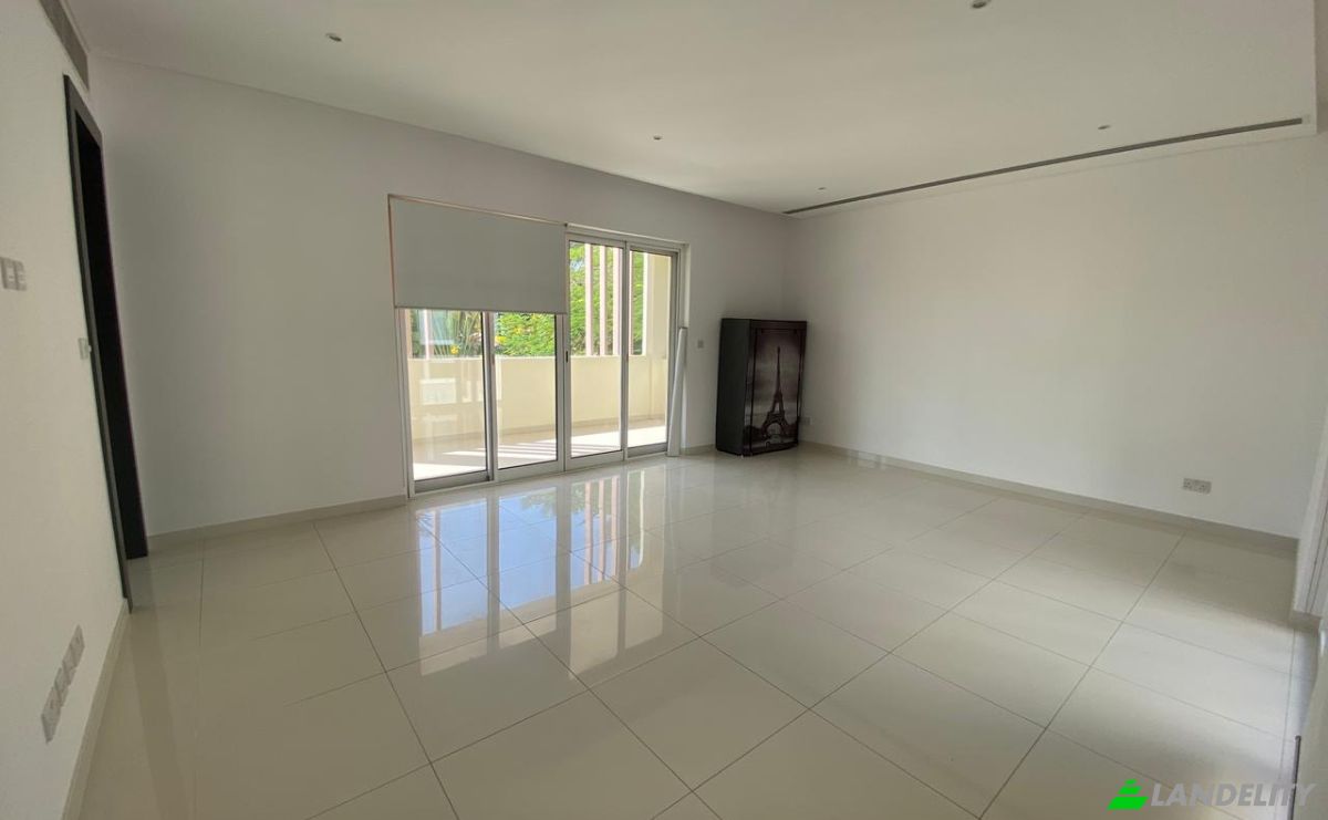 Villa for Sale Seeb, Muscat, Muscat Governorate, Oman. Photo 8