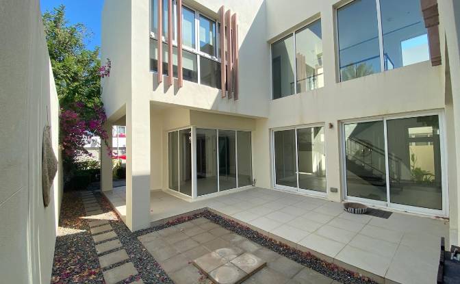 Villa for Sale Seeb, Muscat, Muscat Governorate. Photo#9 Villa for Sale Seeb, Muscat, Muscat Governorate. Photo#9