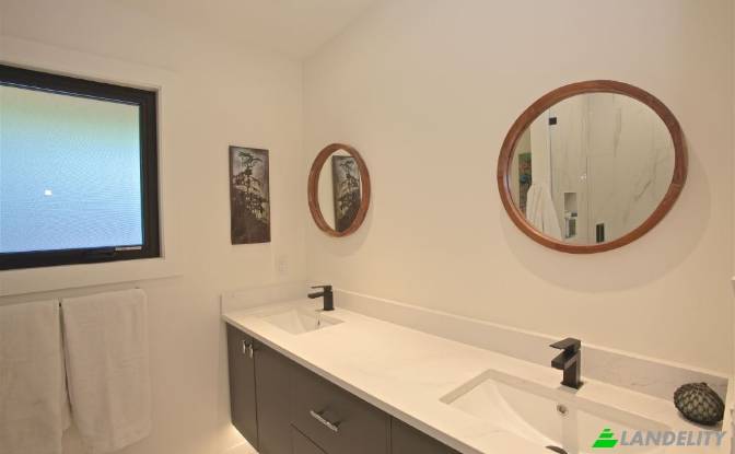 Single Family Home for Sale Hall Rd, Kelowna. Photo#12