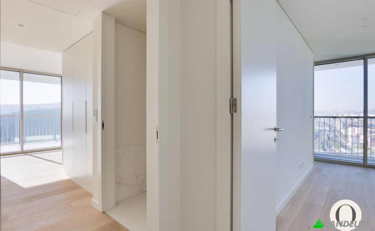 Condo for Sale R de Campolide S, 1070-034 Lisboa, Lisbon, Portugal. Photo 9