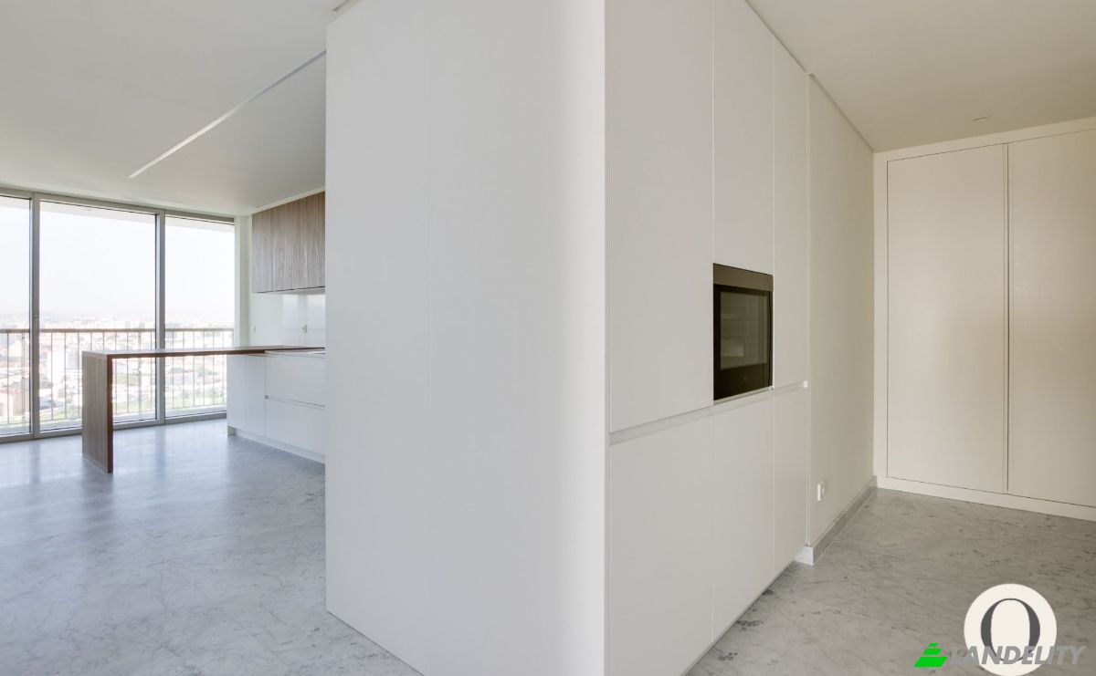 Condo for Sale R de Campolide S, 1070-034 Lisboa, Lisbon, Portugal. Photo 2