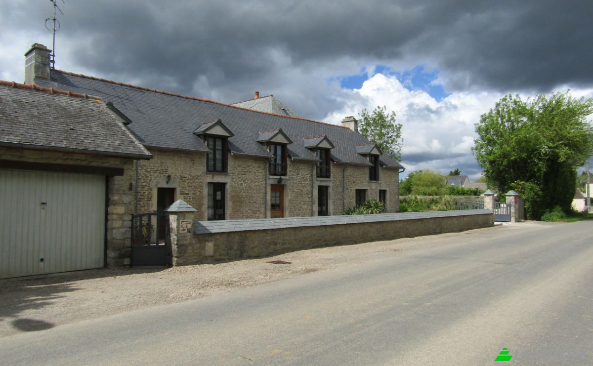 Single Family Home for Sale 61 Rue Saint-Pierre, 50310 Le Ham, Le Ham, Manche, Normandy, France. Photo 2