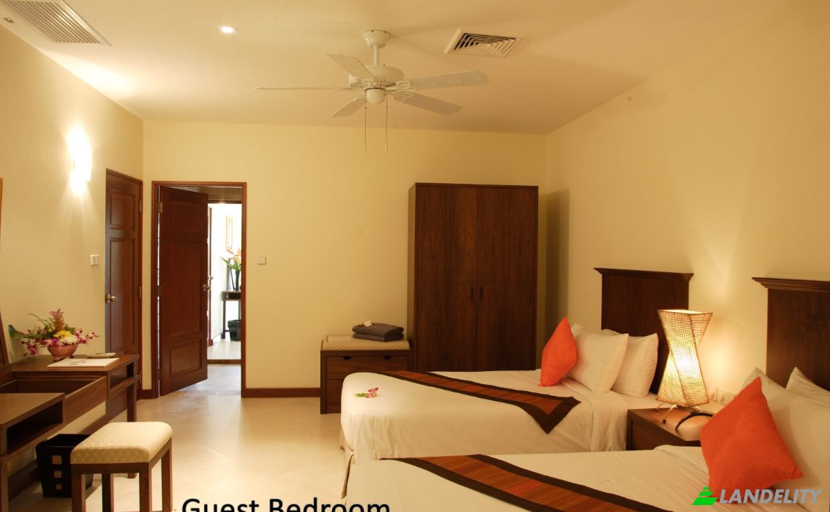 Apartment for Sale Tanon Tee Maimi Shue, Tambon Choeng Thale, Amphoe Thalang, Chang Wat Phuket 83110, Choeng Thale, Thalang District, Phuket, Thailand. Photo 2