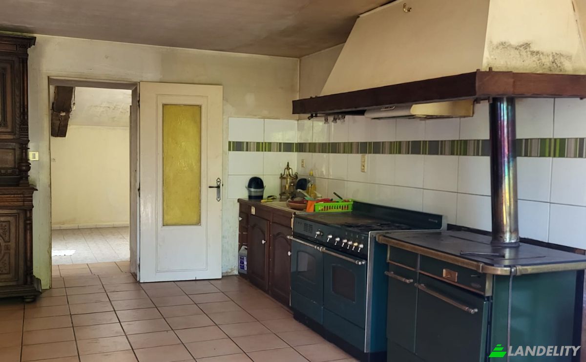 Maison de ville à vendre 44 Rue de la Poste, 79230 Saint-Martin-de-Bernegoue, Saint-Martin-de-Bernegoue, Deux-Sèvres, Nouvelle-Aquitaine, France. Photo 5