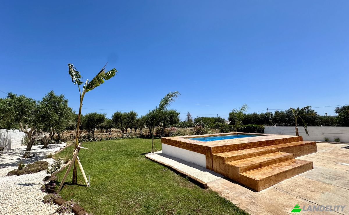 Villa for Sale Contrada S Stefano, 149, 70043 Monopoli BA, Monopoli, Metropolitan City of Bari, Apulia, Italy. Photo 2