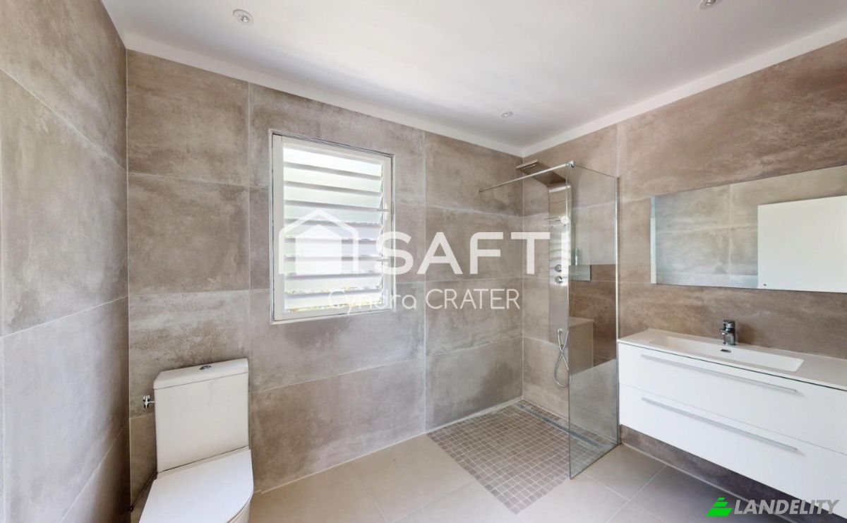 Single Family Home for Sale 100 Rue Dereck Walcott, Le Diamant 97223, Le Diamant, Le Marin, Martinique. Photo 5