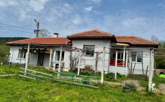Farm/Ranch for Sale - Marinovtsi, Bulgaria