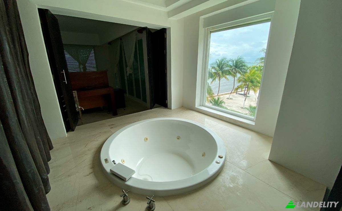 Townhouse for Sale Via Sin Nombre, 77585 Caracol, Caracol, Puerto Morelos, Quintana Roo, Mexico. Photo 1