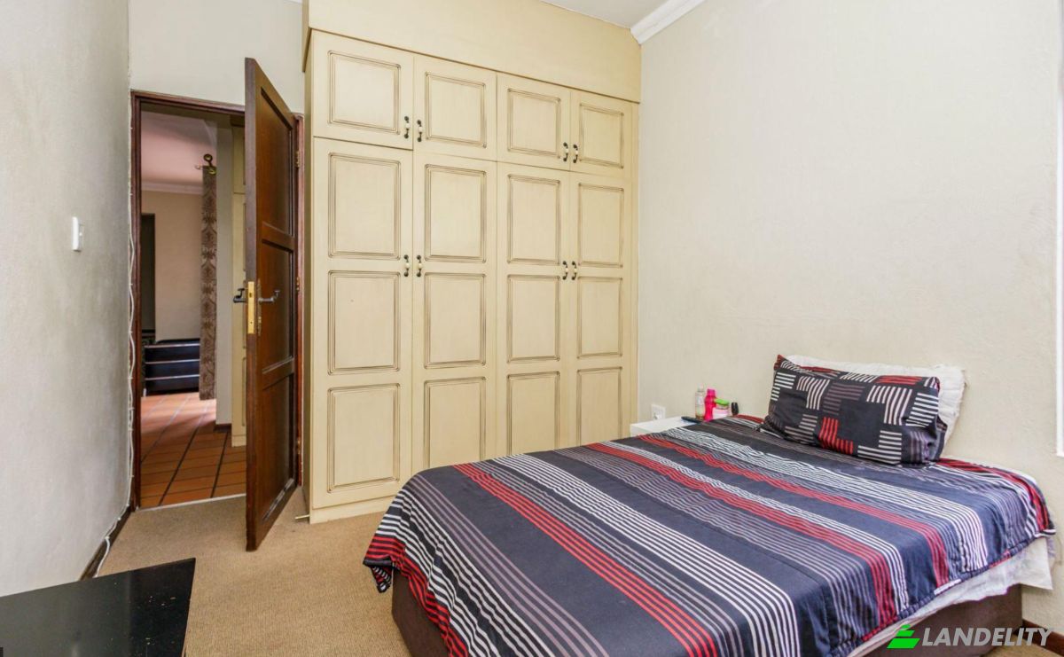 Townhouse for Sale 698 Whispering Straights Rd, Eagle Canyon Golf Estate, Honeydew, 2170, Roodepoort, City of Johannesburg Metropolitan Municipality, Gauteng, South Africa. Photo 15