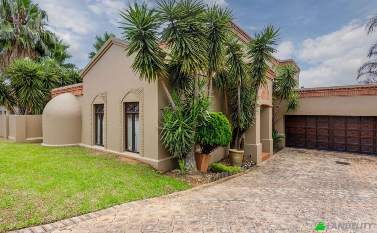 Townhouse for Sale 698 Whispering Straights Rd, Eagle Canyon Golf Estate, Honeydew, 2170, Roodepoort, City of Johannesburg Metropolitan Municipality, Gauteng, South Africa. Photo 2