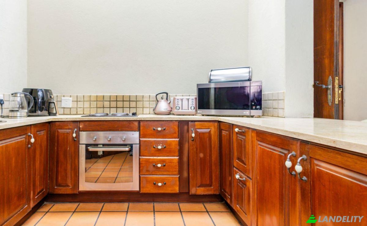 Townhouse for Sale 698 Whispering Straights Rd, Eagle Canyon Golf Estate, Honeydew, 2170, Roodepoort, City of Johannesburg Metropolitan Municipality, Gauteng, South Africa. Photo 11