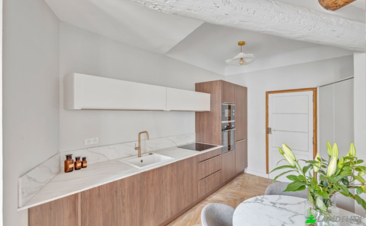 Apartment for Sale 22 Rue Thiers, 13100 Aix-en-Provence, Aix-en-Provence, Bouches-du-Rhone, Provence-Alpes-Cote dAzur, France. Photo 11