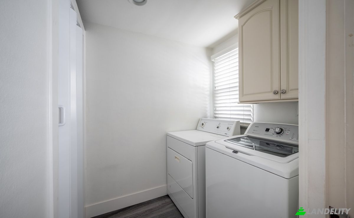 Condo for Sale 13220 Admiral Ave, Marina Del Rey, CA 90292, USA, Los Angeles, Los Angeles County, California, United States. Photo 11