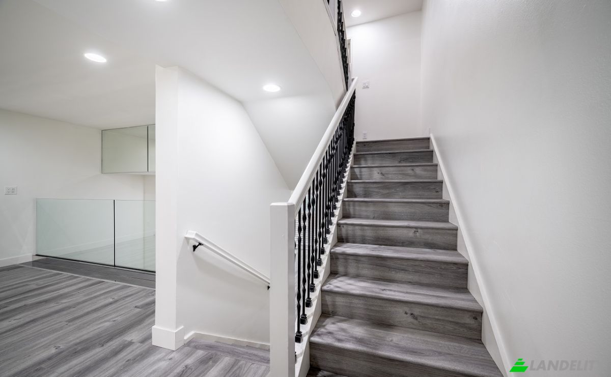 Condo for Sale 13220 Admiral Ave, Marina Del Rey, CA 90292, USA, Los Angeles, Los Angeles County, California, United States. Photo 13
