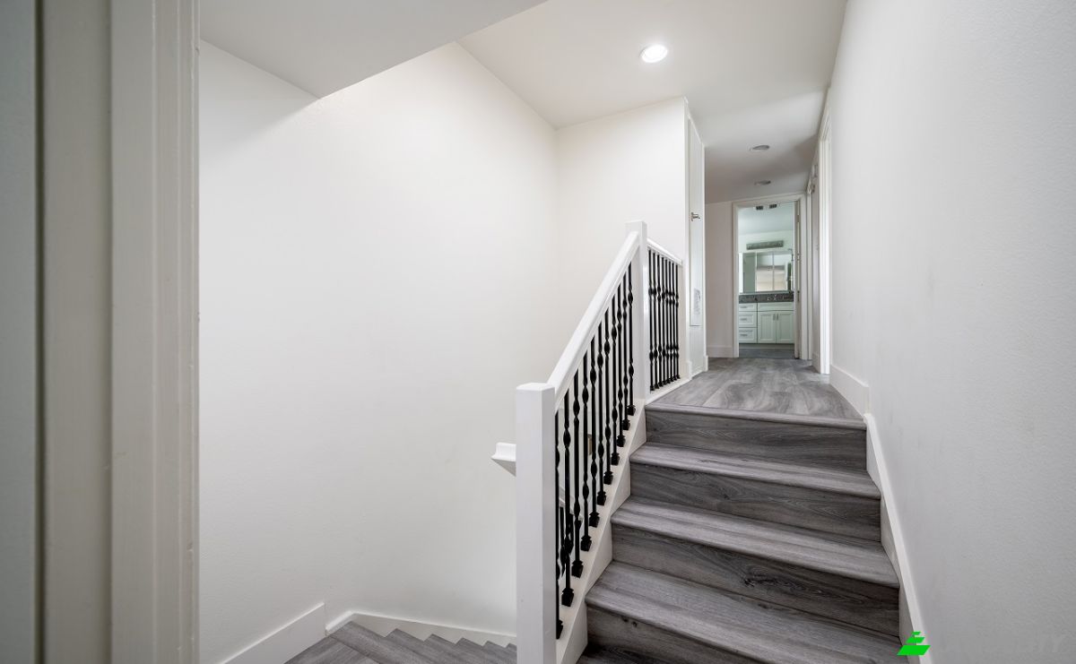Condo for Sale 13220 Admiral Ave, Marina Del Rey, CA 90292, USA, Los Angeles, Los Angeles County, California, United States. Photo 17