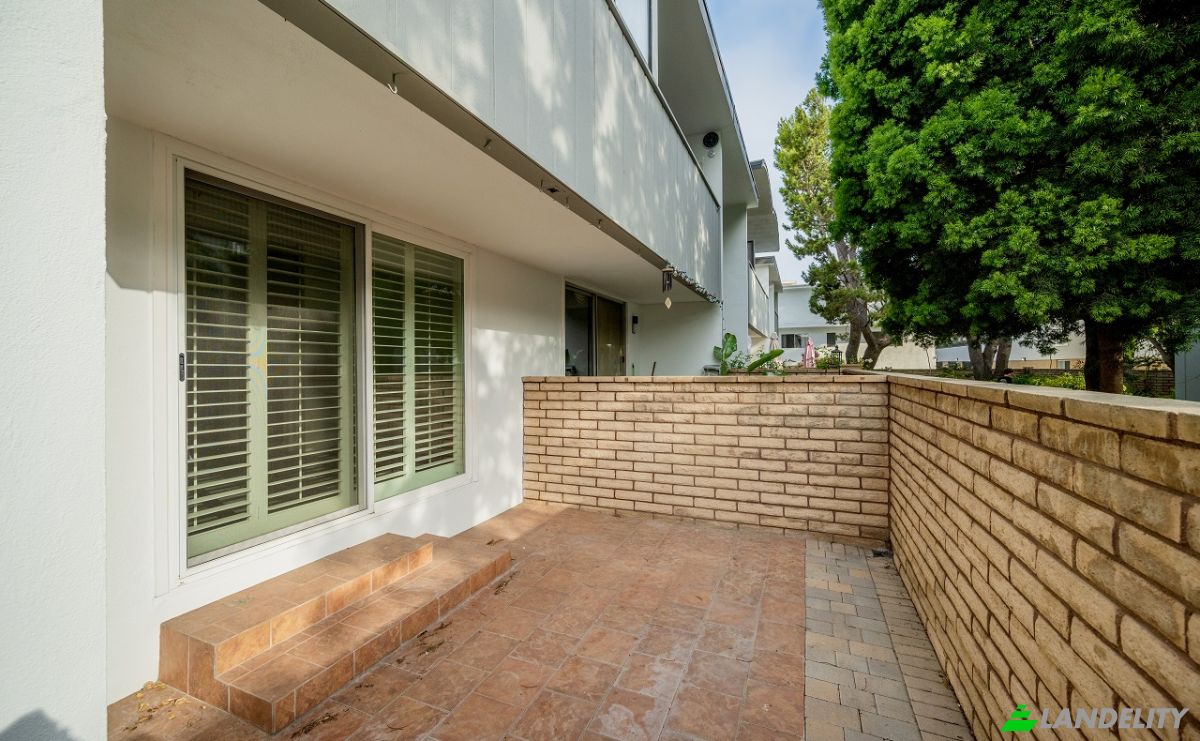 Condo for Sale 13220 Admiral Ave, Marina Del Rey, CA 90292, USA, Los Angeles, Los Angeles County, California, United States. Photo 3
